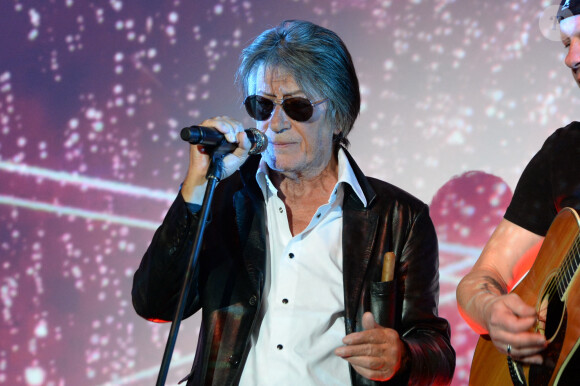 Jacques Dutronc - Soirée de la 9ème édition du "Etam Live Show" (Etam Lingerie) lors de la fashion week à Paris, le 27 septembre 2016. La marque Etam fête ses 100 ans en 2016. © Rachid Bellak/Bestimage