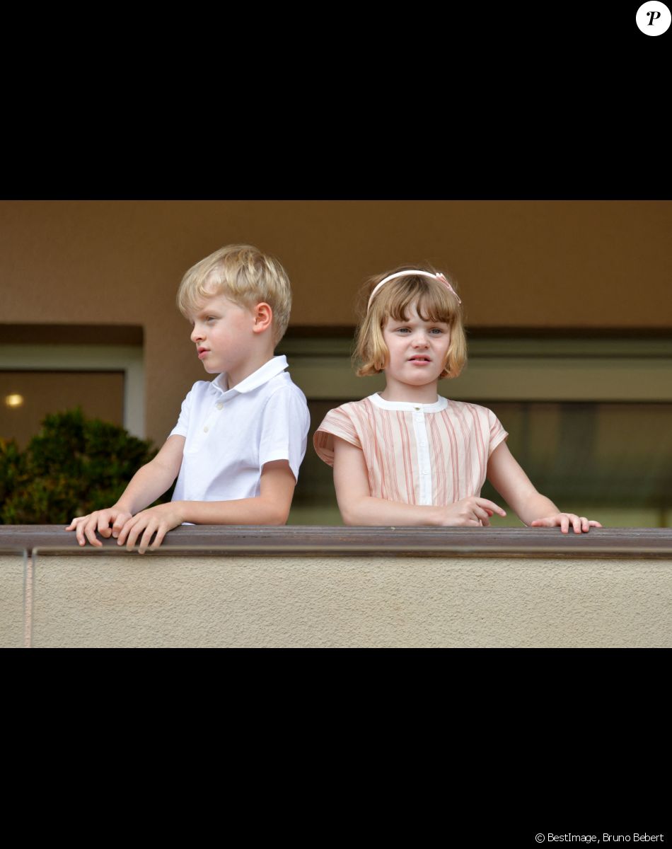 Le prince héréditaire Jacques de Monaco et sa soeur la princesse Gabriella de Monaco durant la dernière journée du World Rugby Sevens Repechage tournament qui se déroule au Stade Louis II le 20 juin 2021. Cette compétition est organisée par la Fédération Monégasque de Rugby (FMR), dont le président est Gareth Wittstock, le frère de la Princesse Charlene de Monaco. © Bruno Bebert/Bestimage