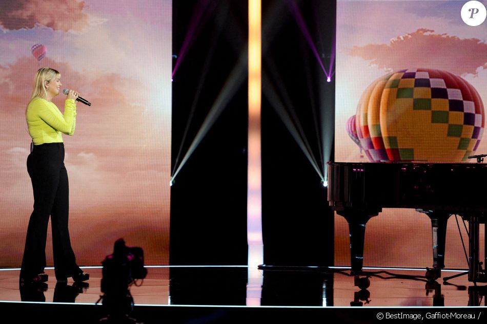 Exclusif - Louane Emera - Enregistrement de l'émission "Duos Mystères" à la Seine Musicale à Paris, qui sera diffusée le 12 juin sur TF1. © Gaffiot-Moreau / Bestimage