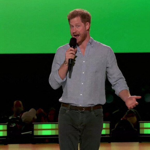 Prince Harry, Duke of Sussex, lors de l'enregistrement du concert caritatif Vax Live à Los Angeles. Le 9 mai 2021.