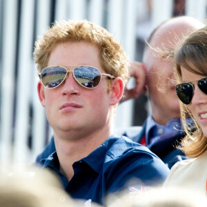 Le prince Harry et sa cousine la princesse Eugenie lors des Jeux Olympiques de Londres en 2012.