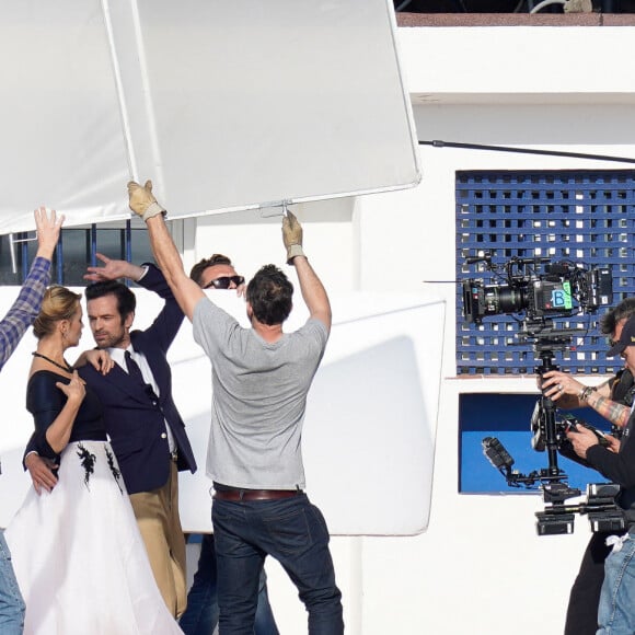 Exclusif - Tournage du film "En attendant bojangles" avec Romain Duris et Virginie Efira à l'hôtel "Belles Rives" de Juan les Pins. Le 20 février 2020.