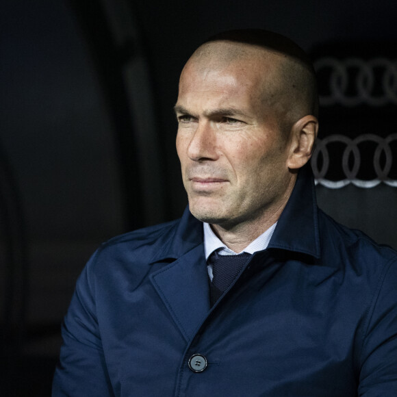Zinedine Zidane lors du match de Liga opposant le Real Madrid au FC Barcelona au stade Santiago-Bernabéu à Madrid, espagne, le 1er ars 2020. © Alterphotos/Panoramic/Bestimage