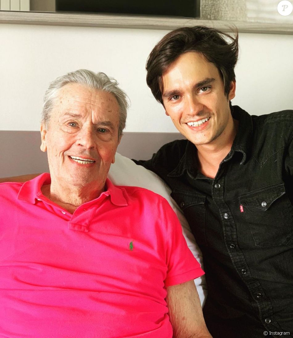 Alain-Fabien et son père, le grand Alain Delon. Septembre 2019 - Purepeople