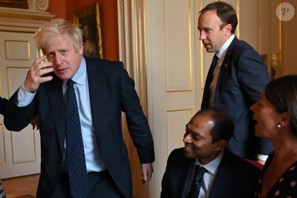 Le premier ministre Boris Johnson lors d'un entretien avec des membres du NHS ( National Health Service) au 10 Downing Street à Londres le 3 septembre 2019.