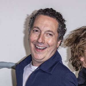 Guillaume Gallienne et Alex Lutz au photocall du défilé de mode masculine prêt-à-porter printemps-été 2022 Dior x Travis Scott à Paris, France, le 25 juin 2021. © Olivier Borde/Bestimage