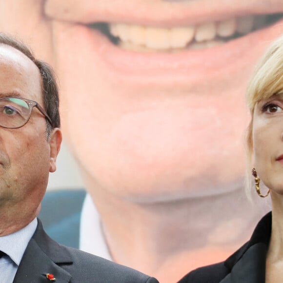 François Hollande et sa compagne Julie Gayet se sont rendus au musée du président Jacques Chirac de Sarran en Corrèze le 5 octobre 2019. © Patrick Bernard/Bestimage