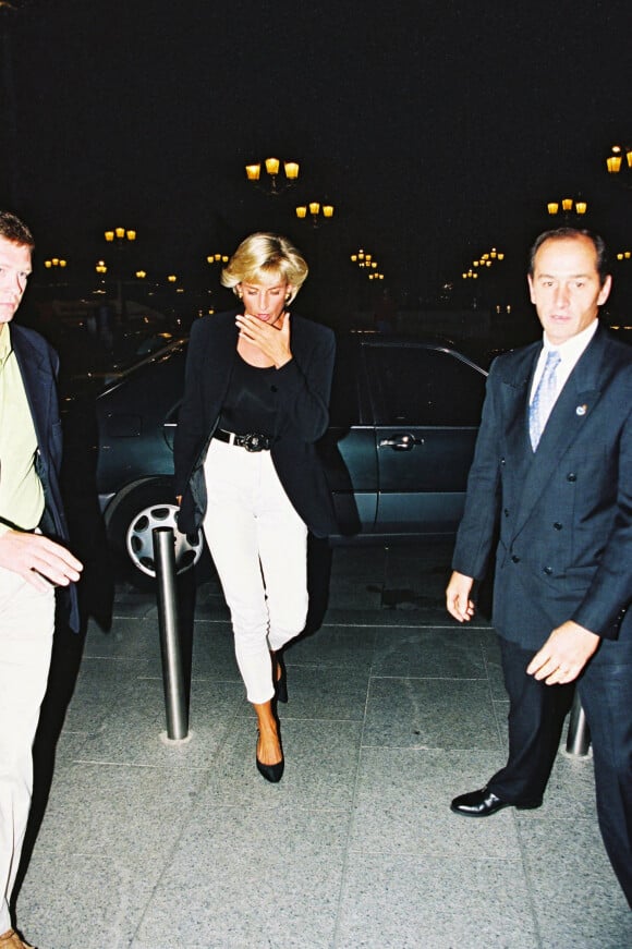 Diana Spencer au Ritz à Paris en 1997.