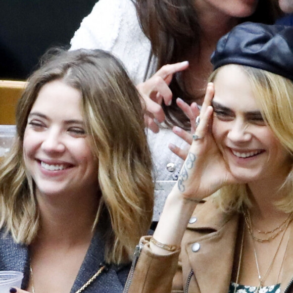 Cara Delevingne et sa compagne Ashley Benson - Dans les tribunes de la finale femmes du tournoi de tennis de l'US Open 2019 à New York le 7 septembre 2019. B.Andreescu remporte le match face à S.Williams