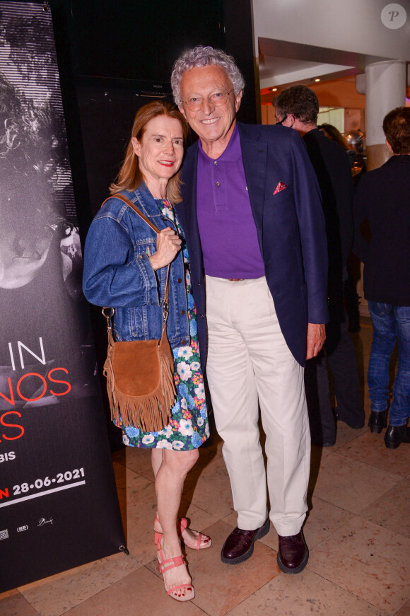 Exclusif - Nelson Monfort et sa femme Dominique lors de la première du spectacle Lost in Buenos Aires à l'Européen à Paris le 28 juin 2021. © Rachid Bellak / Bestimage
