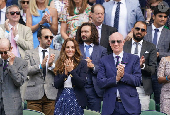 Kate Middleton assiste à la cinquième journée de Wimbledon au All England Lawn Tennis and Croquet Club à Londres. Le 2 juillet 2021.