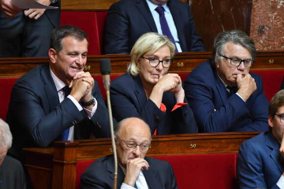 Louis Aliot, Marine Le Pen, Gilbert Collard lors de la séance de question au gouvernement à l'Assemblée Nationale à Paris le 3 octobre 2017. © Lionel Urman / Bestimage 