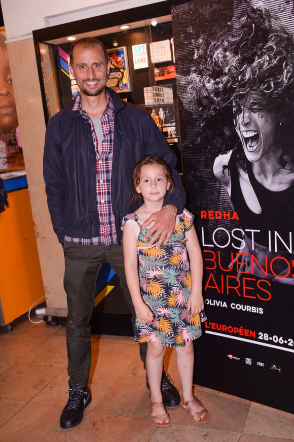 Exclusif - Arié Elmaleh et sa fille Amalia lors de la première du spectacle Lost in Buenos Aires à l'Européen à Paris le 28 juin 2021. © Rachid Bellak / Bestimage 