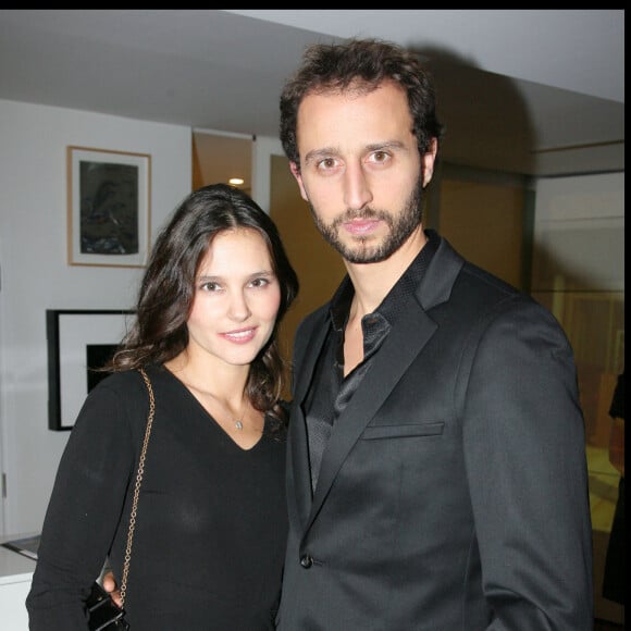 Virginie Ledoyen et Arié Elmaleh lors d'un dîner à Paris