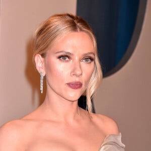 Scarlett Johansson à la soirée "Vanity Fair Oscar Party" après la 92ème cérémonie des Oscars 2020 au Wallis Annenberg Center for the Performing Arts à Los Angeles, le 9 février 2020. 
