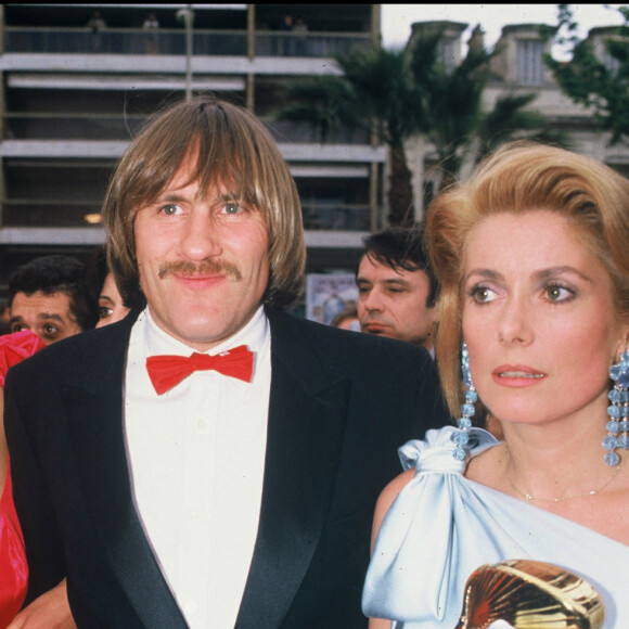 Archives - Sophie Marceau, Gérard Depardieu et Cathérine Deneuve présentent "Fort Saganne" au festival de Cannes en 1984. 
