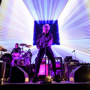 Nicola Sirkis - Le groupe Indochine est sur la scène de l'AccorHotels Arena à Paris pour le Concert Test Ambition Live Again. © Anthony Ghnassia / Pool / Bestimage