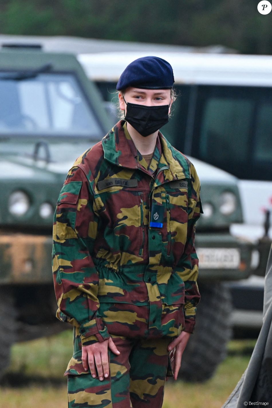 La princesse Elisabeth de Belgique participe à l'entraînement tactique au camp militaire de Lagland à Arlon, le 9 juillet 2021.