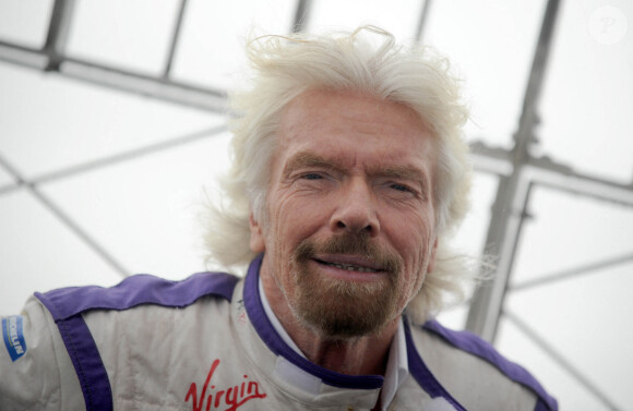 Sir Richard Branson, inaugure le lancement du DS Virgin Racing et de l'ePrix à l'Empire State Building à New York.