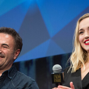 José Garcia et Chloé Jouannet - Soirée d'ouverture de la 23e édition du festival international du film de comédie l'Alpe d'Huez. Le 14 janvier 2020. © Cyril Moreau/Bestimage