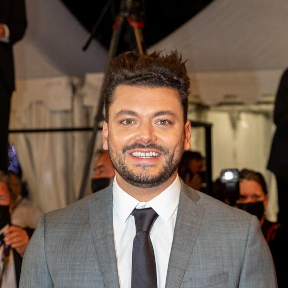 Kev Adams - Montée des marches du film " Bac Nord " lors du 74ème Festival International du Film de Cannes. Le 12 juillet 2021 © Borde-Jacovides-Moreau / Bestimage