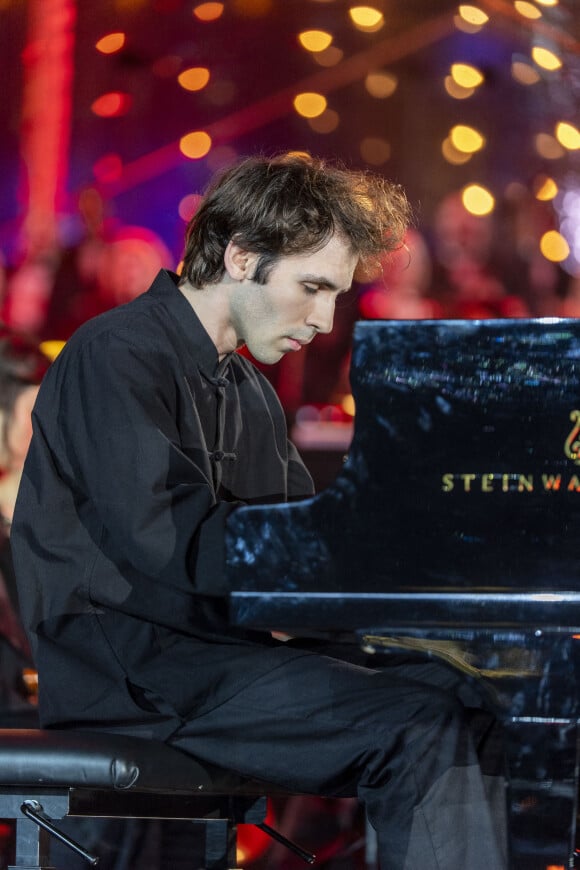 Exclusif - Alexandre Kantorow lors de l'évènement "Le Concert de Paris" depuis le Champ-de-Mars à l'occasion de la Fête Nationale du 14 Juillet 2021. © Perusseau-Veeren/Bestimage