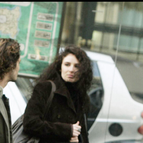 Elsa Lunghini et Bixente Lizarazu sortent du George V à Paris.