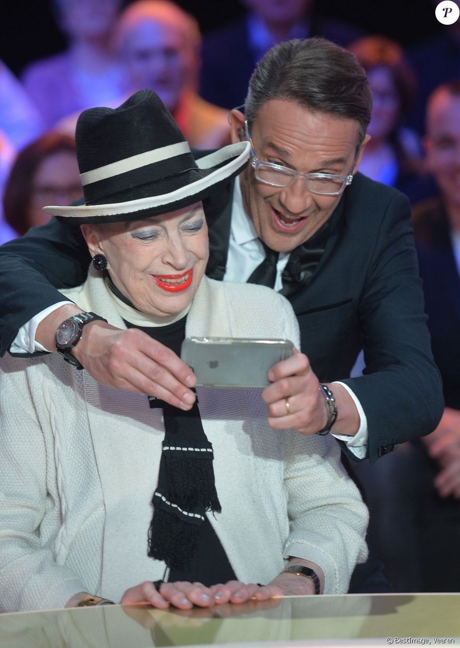 Exclusif - Geneviève de Fontenay et Julien Courbet lors de l'enregistrement de l'émission "Faut pas abuser" présentée par Julien Courbet et diffusée sur D8. Paris le 4 avril 2016. © Veeren/Bestimage