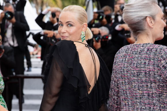 Emmanuelle Béart - Montée des marches du film "Les intranquilles" lors du 74e Festival International du Film de Cannes. Le 16 juillet 2021. © Borde-Jacovides-Moreau / Bestimage