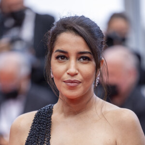 Leïla Bekhti - Montée des marches du film "Les intranquilles" lors du 74e Festival International du Film de Cannes. Le 16 juillet 2021. © Borde-Jacovides-Moreau / Bestimage