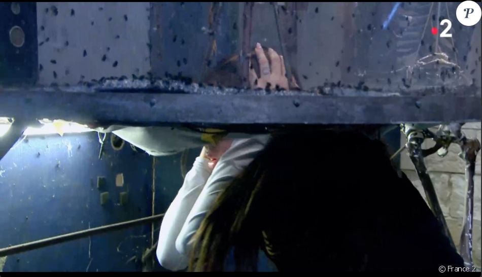Nabilla dans Fort Boyard le 17 juillet 2021.