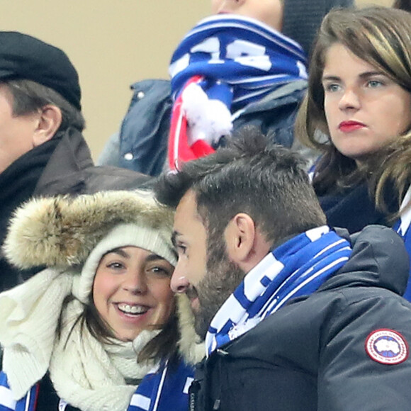 Laurent Ournac et sa femme Ludivine pendant le match de qualification de la coupe du monde de football 2018, France vs Suède au Stade de France à Saint-Denis, France, le 11 novembre 2016. La France gagne sur le score de 2-1. © Cyril Moreau/Bestimage 