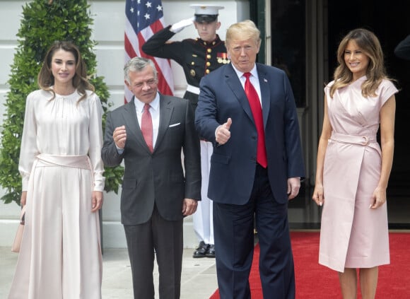 Le roi Abdallah de Jordanie et la reine Rania de Jordanie, le président des Etats-Unis Donald Trump et sa femme Melania Trump - Le roi Abdallah de Jordanie et la reine Rania sont reçus par Donald et Melania Trump à la Maison Blanche à Washington.