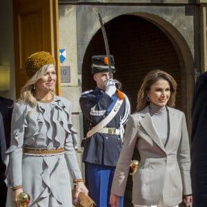 La reine Maxima des Pays-Bas, la reine Rania de Jordanie lors de la visite du roi et de la reine de Jordanie à La Haye le 21 mars 2018.