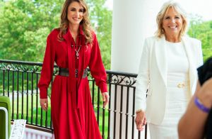 Rania de Jordanie de retour à la Maison Blanche : look éclatant et tea time avec Jill Biden