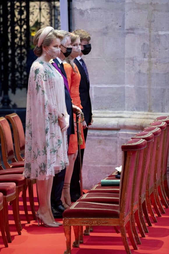 Le Roi Philippe de Belgique, la Reine Mathilde de Belgique, le prince Emmanuel, la princesse Elisabeth - La famille royale belge assiste à la cérémonie du "Te Deum" à la cathédrale des Saints Michel et Gudule à Bruxelles, à l'occasion de la Fête nationale belge, le 21 juillet 2021.