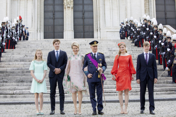 Le Roi Philippe de Belgique, la Reine Mathilde de Belgique, le prince Gabriel, le prince Emmanuel la princesse Eléonore, la princesse Elisabeth - La famille royale belge assiste à la cérémonie du "Te Deum" à la cathédrale des Saints Michel et Gudule à Bruxelles, à l'occasion de la Fête nationale belge, le 21 juillet 2021.
