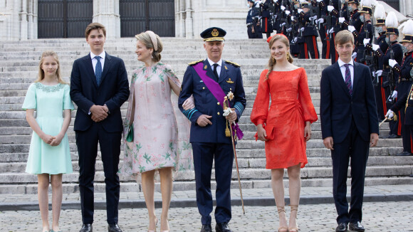 Philippe et Mathilde de Belgique en famille : une Fête nationale endeuillée, le clan fait bonne figure