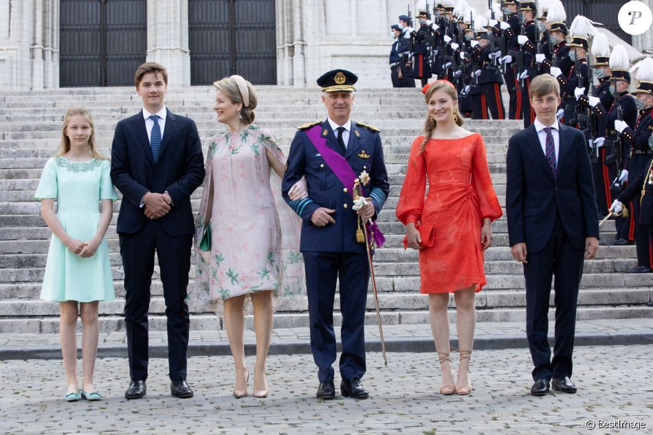 Le Roi Philippe de Belgique, la Reine Mathilde de Belgique, le prince Gabriel, le prince Emmanuel la princesse Eléonore, la princesse Elisabeth - La famille royale belge assiste à la cérémonie du "Te Deum" à la cathédrale des Saints Michel et Gudule à Bruxelles, à l'occasion de la Fête nationale belge.