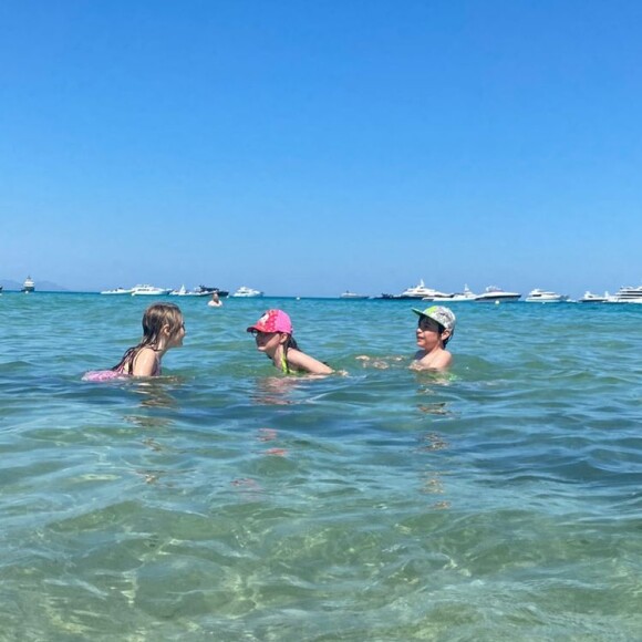 Lola Marois en vacances à Saint-Tropez.