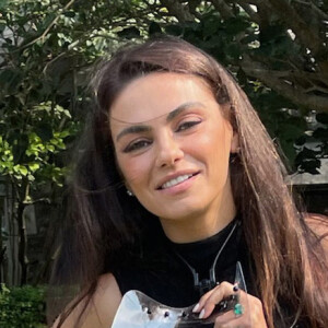 Mila Kunis sur le tournage de "Luckiest Girl Alive" à Toronto, le 21 juillet 2021.