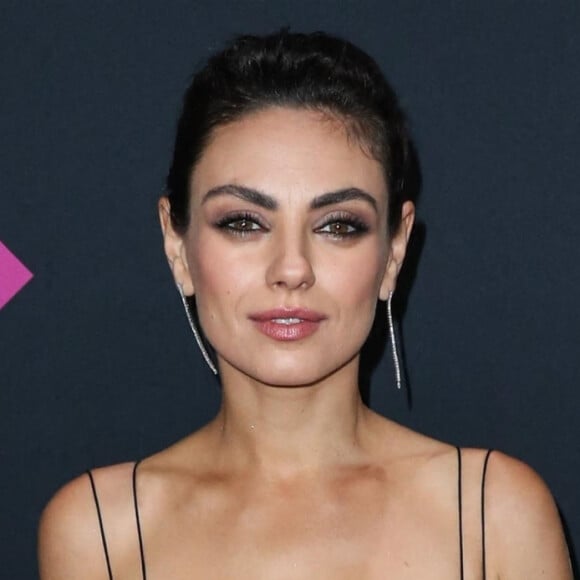 Mila Kunis à la soirée "People's Choice Awards" à Santa Monica le 11 novembre 2018.