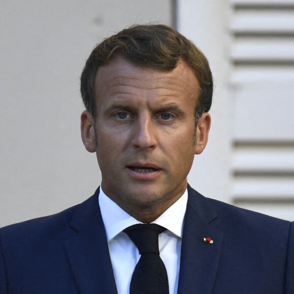 Le Président Emmanuel Macron - Conférence de presse au Fort de Brégançon, à Bormes-les-Mimosas, dans le sud-est de la France, le 20 août 2020. © Christophe Simon / Pool / Bestimage