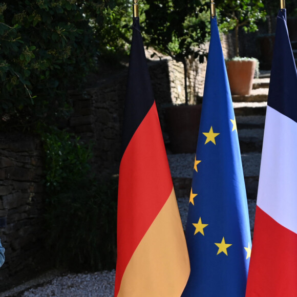 Angela Merkel, Chancelière fédérale, le Président Emmanuel Macron - Le président français Emmanuel Macron accueille la chancelière allemande Angela Merkel au Fort de Brégançon, à Bormes-les-Mimosas, dans le sud-est de la France, le 20 août 2020. © Christophe Simon / Pool / Bestimage