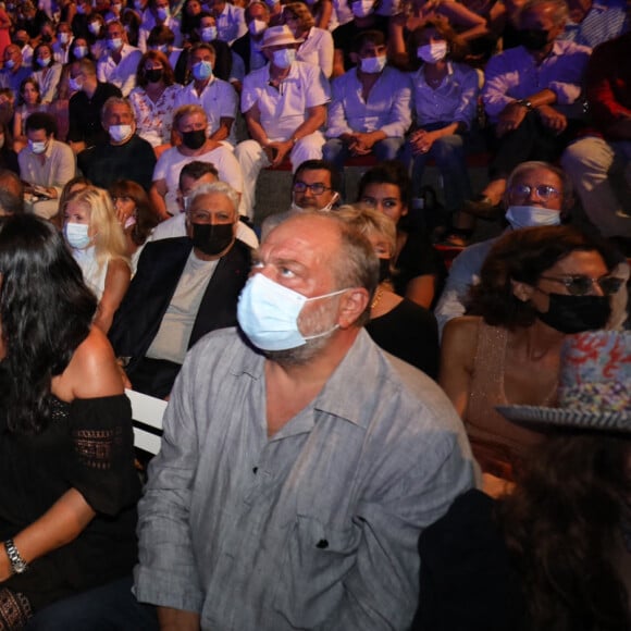 Exclusif - Eric Antoine, Hubert Falco et sa femme, Enrico Macias, Eric Dupond-Moretti (ministre de la justice) - People assistent au spectacle de Gad Elmaleh le premier jour de l'ouverture du Festival de Ramatuelle le 31 juillet 2021. La soirée s'est ensuite terminée par un dîner dans un restaurant de la plage Tahiti. © Luc Boutria/Nice Matin/Bestimage