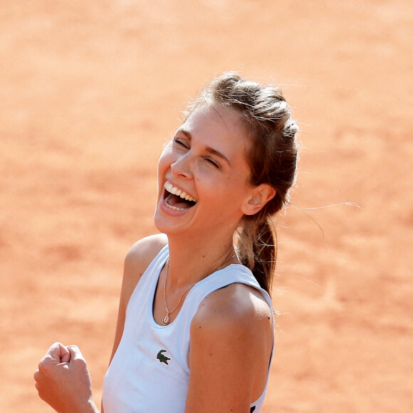 Ophélie Meunier - O.Meunier et P.H.Mathieu ont remporté le tournoi de tennis du programme "Stars, Set et Match", dont la marque française "Hair rituel by Sisley" est le partenaire officiel, sur le court Simonne-Mathieu dans le cadre des Internationaux de Roland Garros à Paris. Le 7 Octobre 2020 © Dominique Jacovides / Bestimage