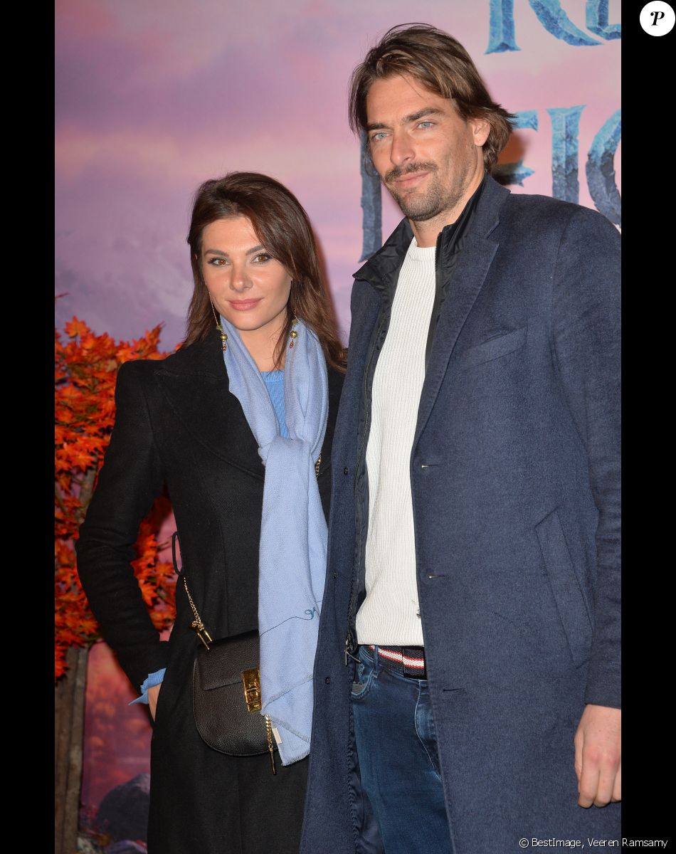 Camille Lacourt et sa compagne Alice Detollenaere (Miss Bourgogne 2010) - Projection exceptionelle de "La Reine des Neiges 2 " au Grand Rex à Paris le 13 novembre 2019. © Veeren Ramsamy/Bestimage