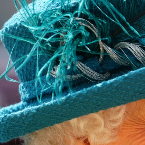 La reine Elisabeth II d'Angleterre rencontre les membres du clergé de Manchester après leur soutien pendant l'épidémie de coronavirus (Covid-19), le 8 juillet 2021.
