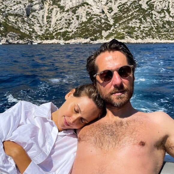 Ophélie Meunier et son mari Mathieu Vergne dans le Sud de la France.