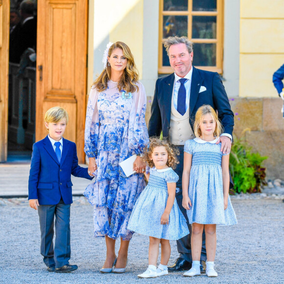 La princesse Madeleine de Suède, son mari Christopher O'Neill, Le prince Nicolas, la princesse Adrienne, la princesse Leonore - La famille royale suédoise au baptême du prince Julian, duc de Halland au château de Drottningholm sur l'île de Lovön à Ekero en Suède le 14 août 2021.